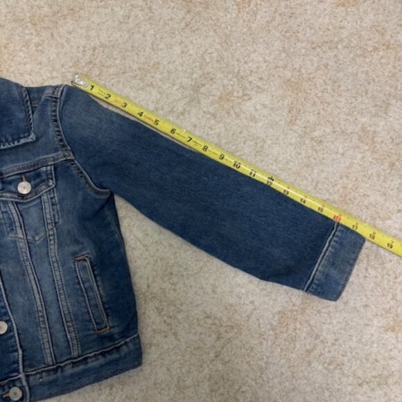 Gap Jean Jacket - Kids: 6 - 7 years, Small - Picture 7 of 9